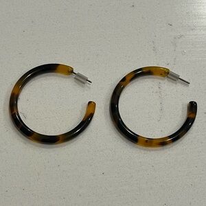 🤎 J. Crew Tortoise Hoop Earrings